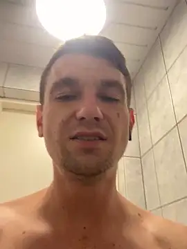 shufflercat online show from September 2025 10:01:02 PM