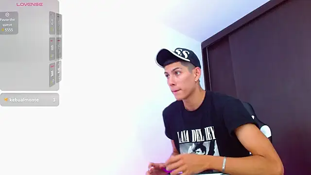 Valerio 20 online show from February 2025 07:55:02 PM