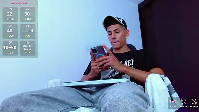 Valerio 20 online show from March 2025 08:01:02 PM