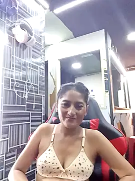 AdelinaMiran90 online show from September 2025 06:09:01 PM
