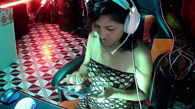 AdelinaMiran90 online show from February 2025 03:40:01 AM