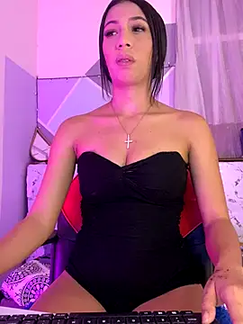 Lina10 online show from October 2025 09:55:01 PM