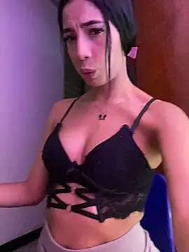 Lina10 online show from February 2026 10:42:02 PM