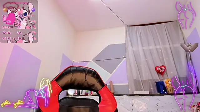 Lina10 online show from October 2025 09:00:01 PM