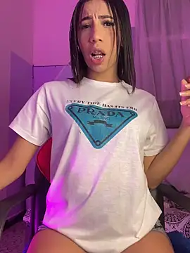 Lina10 online show from October 2025 08:53:02 PM