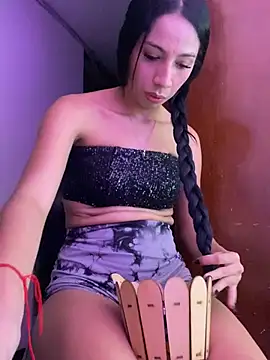 Lina10 online show from March 2026 10:57:01 PM