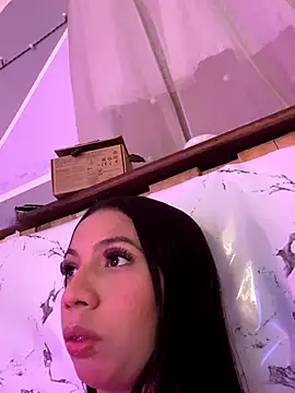 Lina10 online show from November 2025 08:42:02 PM