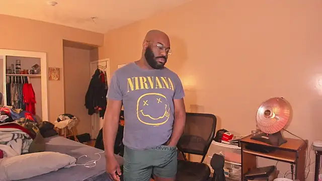 MrChuckDailyXXX online show from February 2026 06:42:02 AM