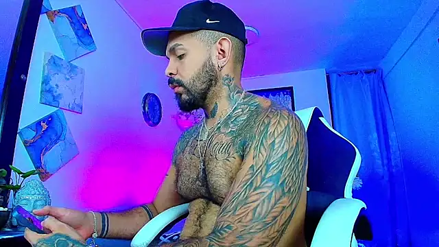 Snapshot of Adil_aminn chatting on December 2025 08:14:02 PM Adil aminn online show from December 2025 08:14:02 PM