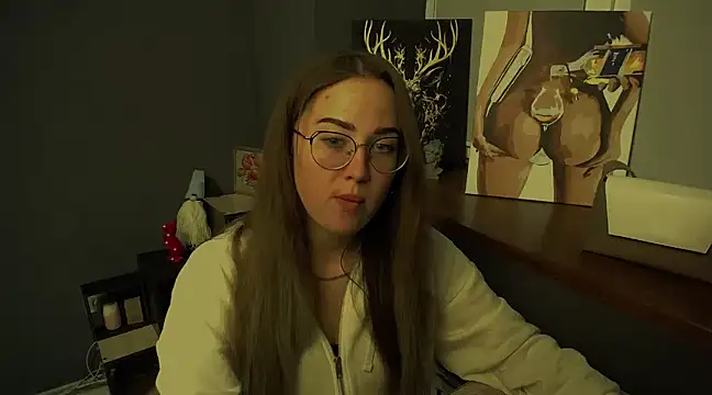 luxie milady online show from February 2025 01:19:01 PM