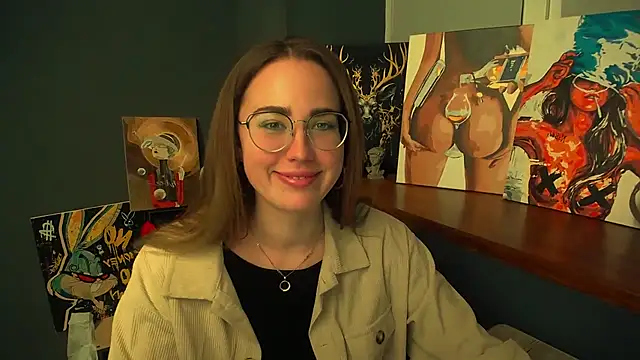 luxie milady online show from April 2026 01:16:02 PM