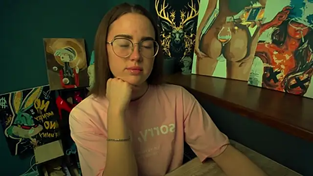 luxie milady online show from March 2026 01:41:01 PM