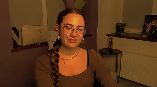 luxie milady online show from January 2025 02:24:02 PM