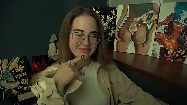 luxie milady online show from November 2025 01:48:02 PM