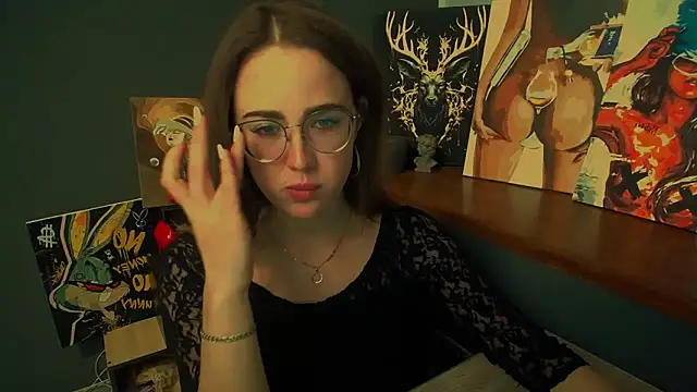 luxie milady online show from April 2026 01:39:02 PM