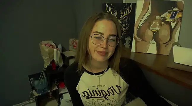 luxie milady online show from February 2025 06:04:01 PM