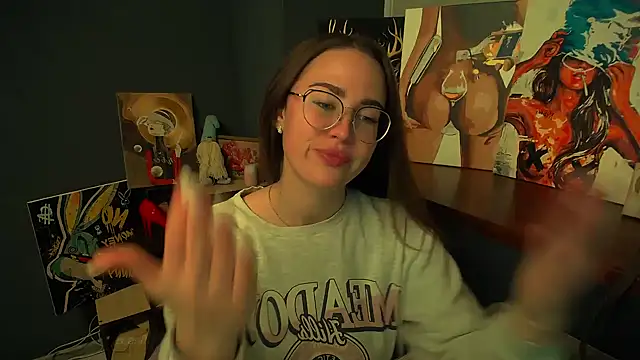 luxie milady online show from April 2026 12:44:01 PM