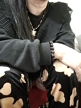 Hangem111 online show from December 2025 05:28:01 AM