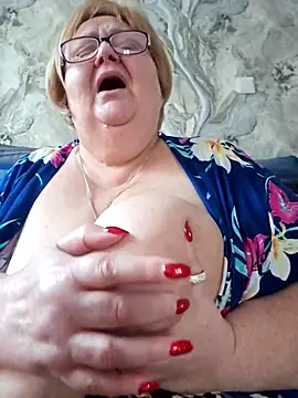 Snapshot of Awn290668 chatting on January 2026 06:50:01 AM Awn290668 online show from January 2026 06:50:01 AM