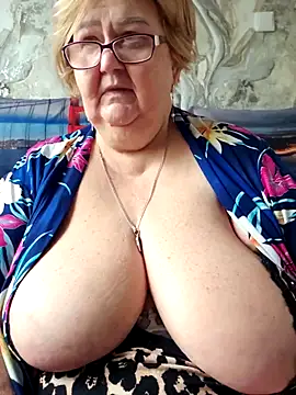 Snapshot of Awn290668 chatting on November 2025 11:15:02 AM Awn290668 online show from November 2025 11:15:02 AM