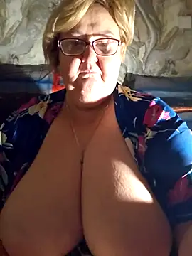 Snapshot of Awn290668 chatting on November 2025 05:22:01 AM Awn290668 online show from November 2025 05:22:01 AM