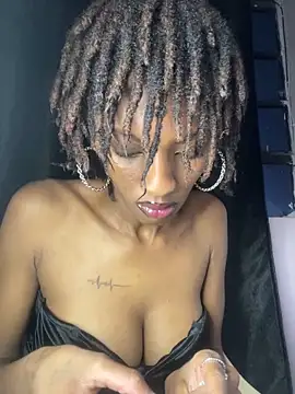 Snapshot of Tee_babygirl1 chatting on December 2024 06:12:01 PM Tee babygirl1 online show from December 2024 06:12:01 PM