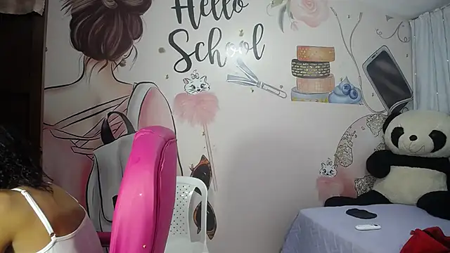 EMMA SWEETT1 online show from September 2025 06:36:01 PM