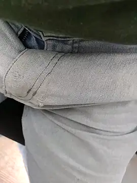 OLAJONES online show from October 2025 02:07:02 PM