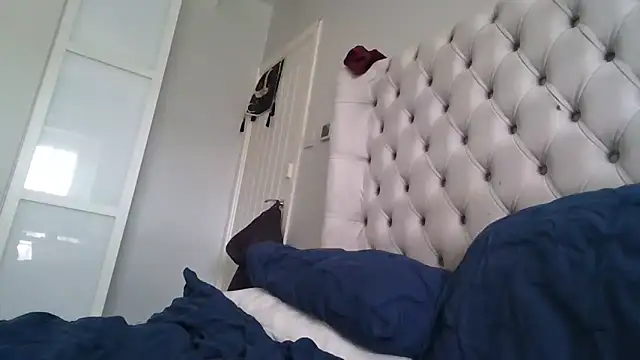 Swanstar online show from September 2025 12:44:01 PM