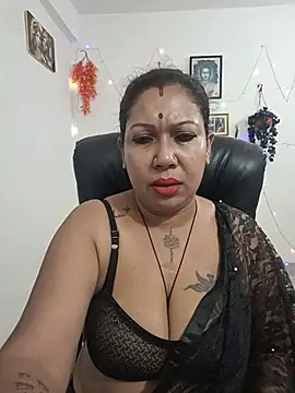 Snapshot of YOUR_LOVELY-40 chatting on August 2026 08:05:02 PM YOUR LOVELY-40 online show from August 2026 08:05:02 PM