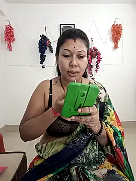 YOUR LOVELY-40 online show from November 2025 11:25:02 AM