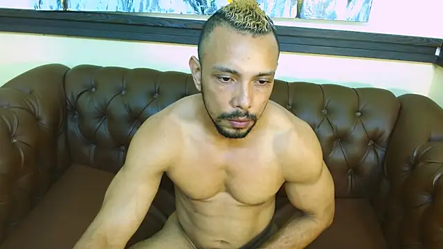 Thiago Summers online show from February 2026 01:43:01 PM