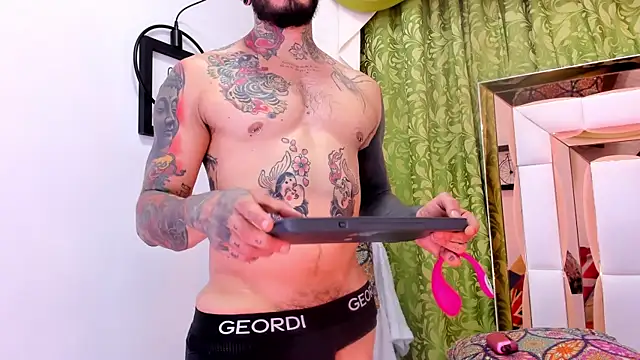 dilan scootk  online show from January 2026 07:43:02 PM