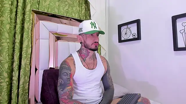 dilan scootk  online show from October 2025 07:46:01 PM