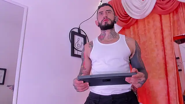 dilan scootk  online show from March 2026 07:26:02 PM