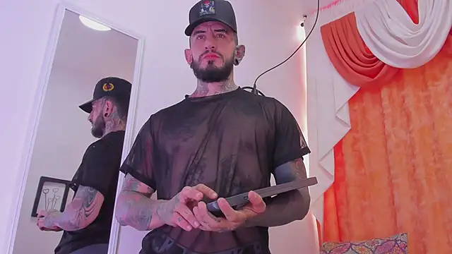 dilan scootk  online show from February 2026 07:37:01 PM