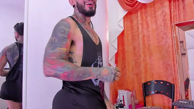 dilan scootk  online show from April 2026 07:30:01 PM