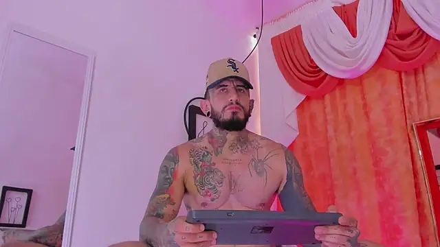 dilan scootk  online show from March 2026 07:32:02 PM