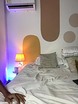 VictoriaRoss1 online show from September 2025 09:44:02 PM