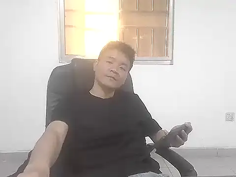 Snapshot of kisstoyousoon2024 chatting on October 2025 03:24:02 PM kisstoyousoon2024 online show from October 2025 03:24:02 PM