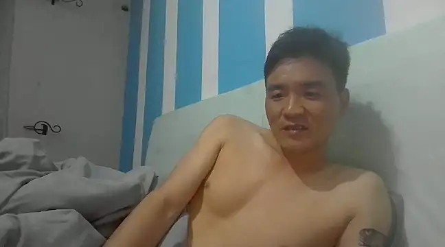 Snapshot of kisstoyousoon2024 chatting on December 2024 06:44:01 PM kisstoyousoon2024 online show from December 2024 06:44:01 PM