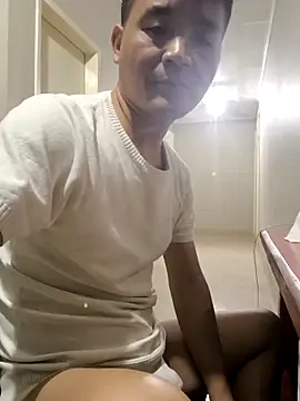 Snapshot of kisstoyousoon2024 chatting on October 2025 06:23:02 PM kisstoyousoon2024 online show from October 2025 06:23:02 PM