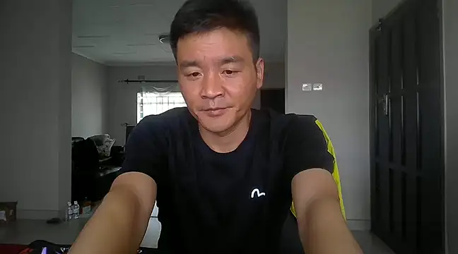 Snapshot of kisstoyousoon2024 chatting on January 2025 01:51:01 PM kisstoyousoon2024 online show from January 2025 01:51:01 PM