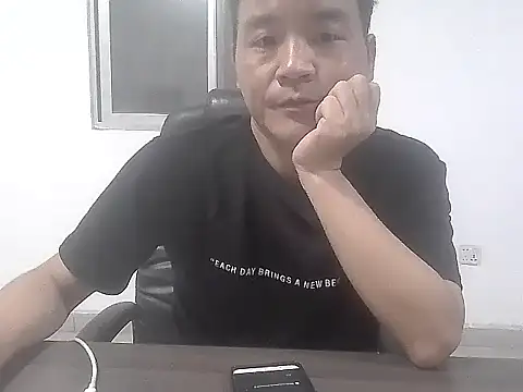 Snapshot of kisstoyousoon2024 chatting on November 2025 09:53:01 PM kisstoyousoon2024 online show from November 2025 09:53:01 PM