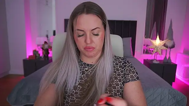 KiraCandyS online show from January 2026 09:18:01 PM