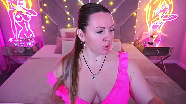 KiraCandyS online show from April 2026 07:56:02 PM