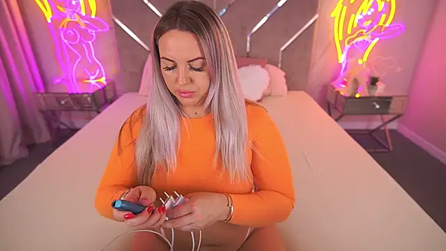 KiraCandyS online show from November 2025 09:53:01 PM