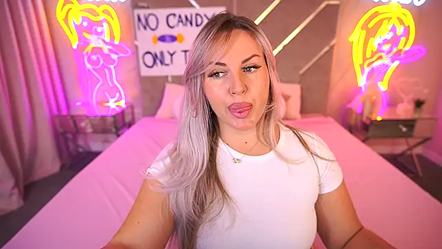 KiraCandyS online show from November 2025 10:02:01 PM