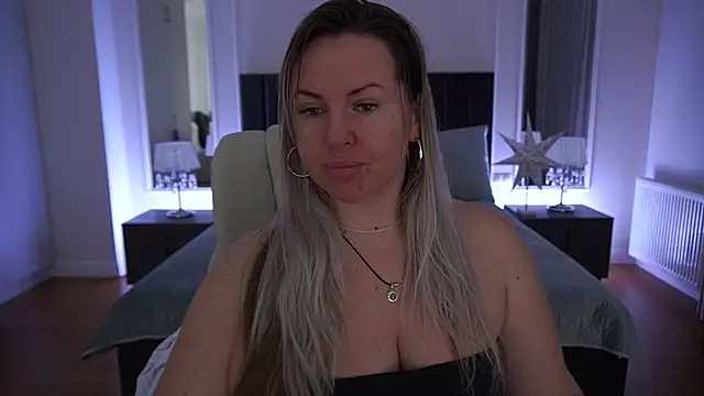 KiraCandyS online show from March 2026 10:41:01 PM