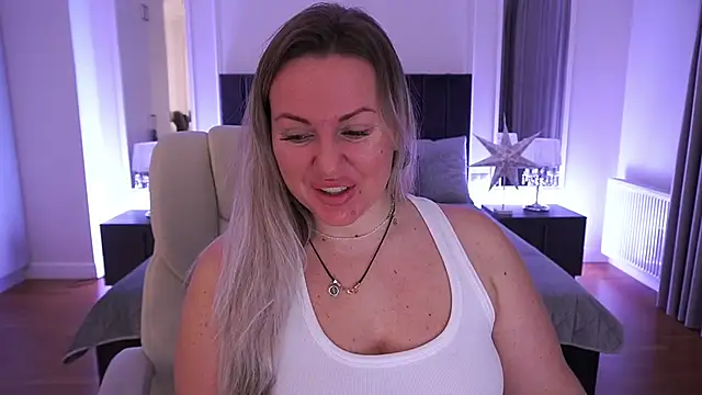 KiraCandyS online show from March 2026 07:45:02 PM